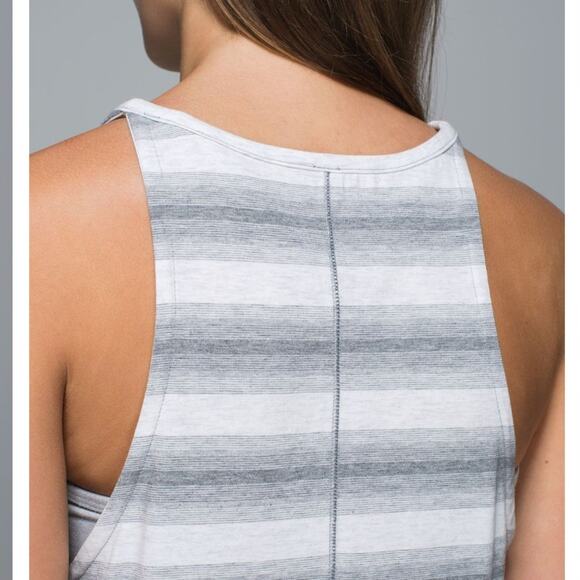 Lululemon Find Your Zen Tank Size 4 - Picture 12 of 12